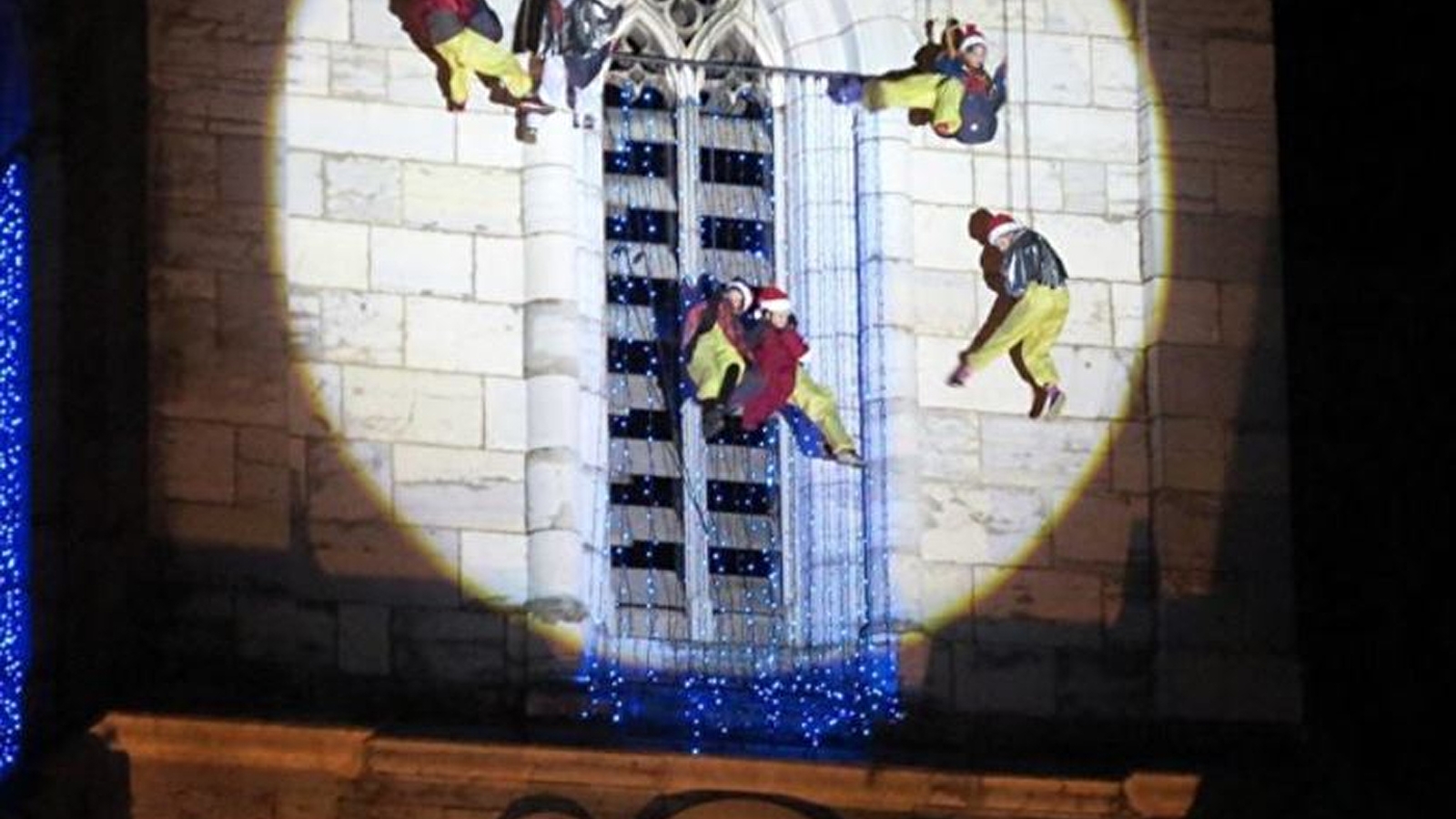 Descente du Père Noël à Baume les Dames 