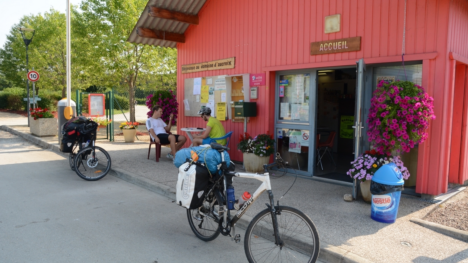 Camping - Complexe touristique du Domaine d'Aucroix