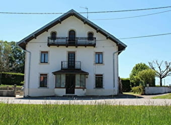 La Villa Petrus - LONGEMAISON