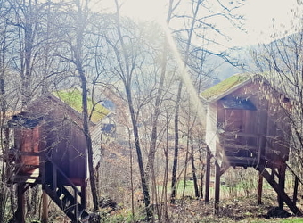 Les cabanes des Repaires - NANS-SOUS-SAINTE-ANNE