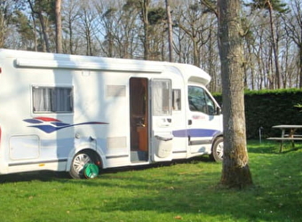 Besançon Champoux - aire de camping-car - MARCHAUX-CHAUDEFONTAINE