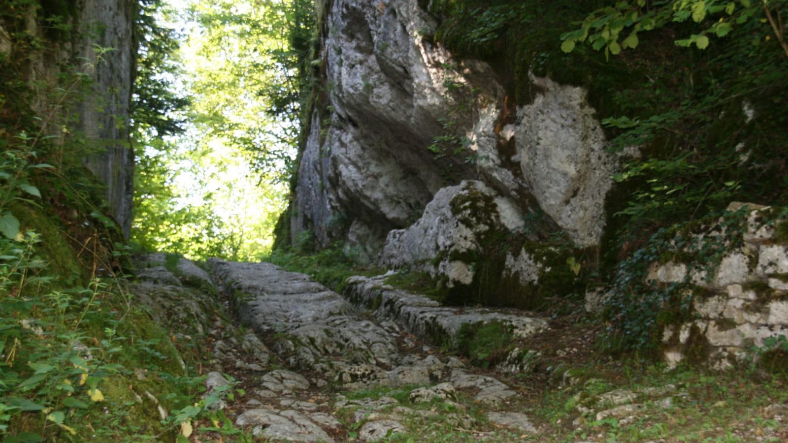 Le passage antique