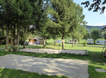 Camping La Rasse - ARC-SOUS-CICON