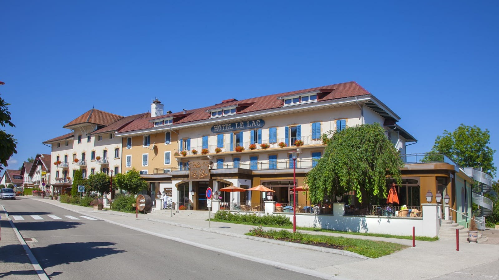 Aire de stationnement - Hôtel le Lac