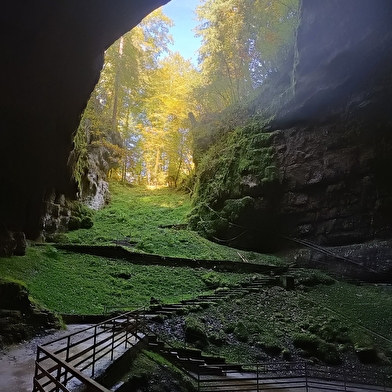 Grotte de la glacière et Maisons des minéraux