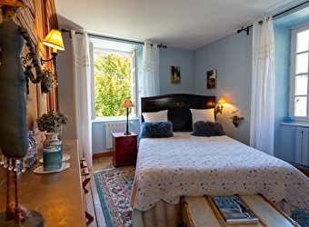 À l'Ombre du Château - NANS-SOUS-SAINTE-ANNE