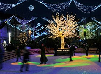 Les Lumières de Noël : la patinoire - MONTBELIARD