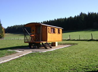 Roulotte aux trois Sapins - GILLEY