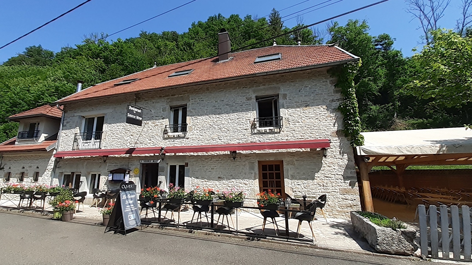 Les Chambres d'hôtes de la Source Bleue