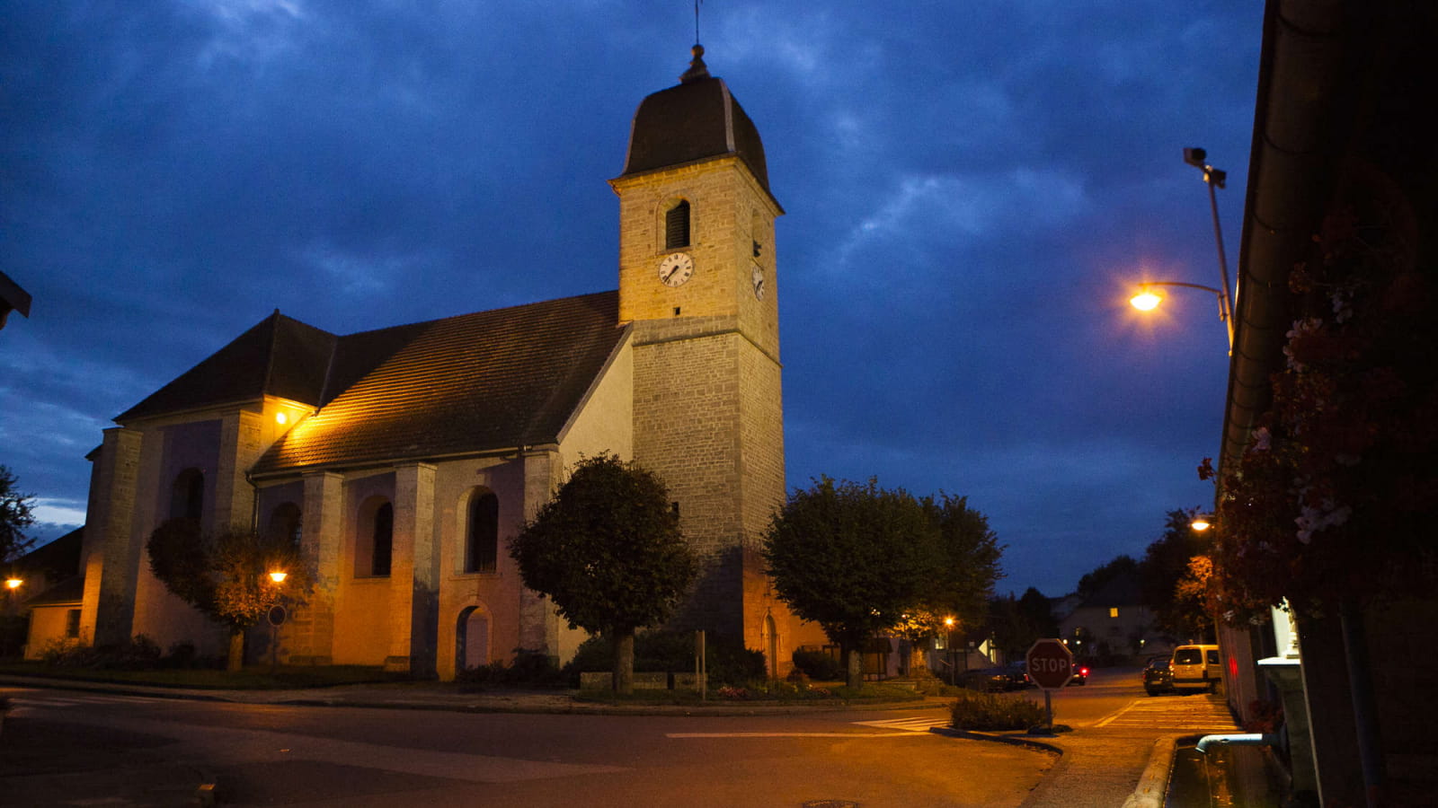 POUILLEY-LES-VIGNES