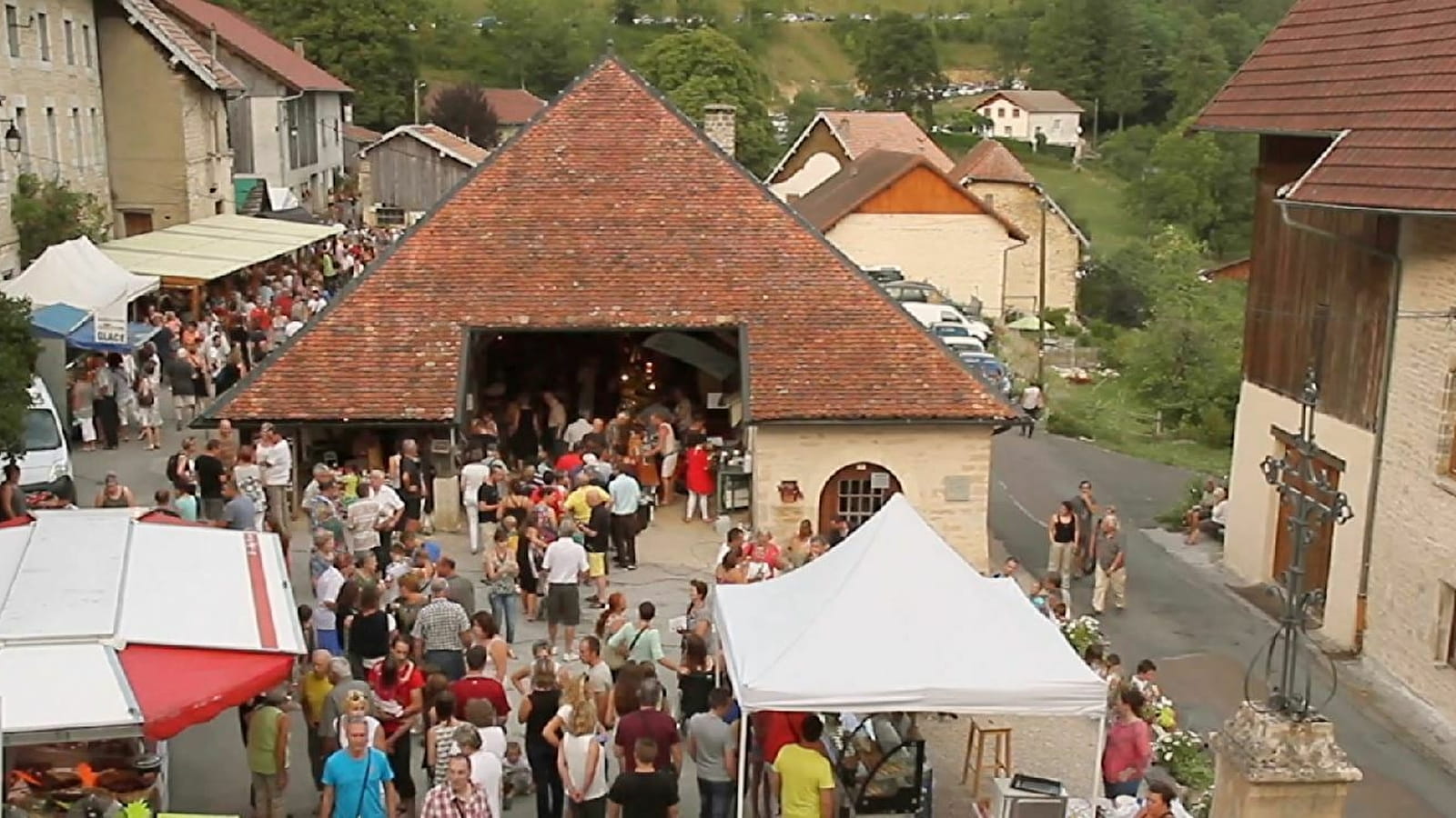 Marché nocturne de Belvoir