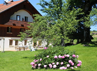 Le Tillau - VERRIERES-DE-JOUX