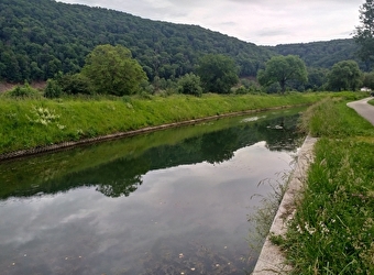 Roche-lez-Beaupré - Aire de camping-car - Chez Véro et Christophe - ROCHE-LEZ-BEAUPRE