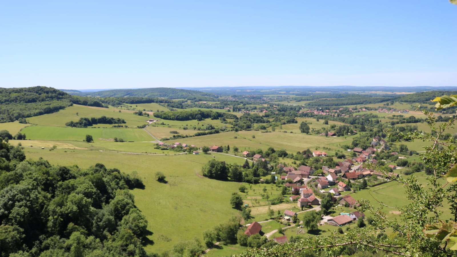 Espace Naturel Sensible des Roches de Nans et du Bois de Châtel à Uzelle