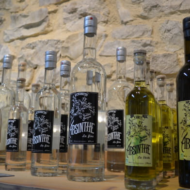 Distillerie d'absinthe Bourgeois