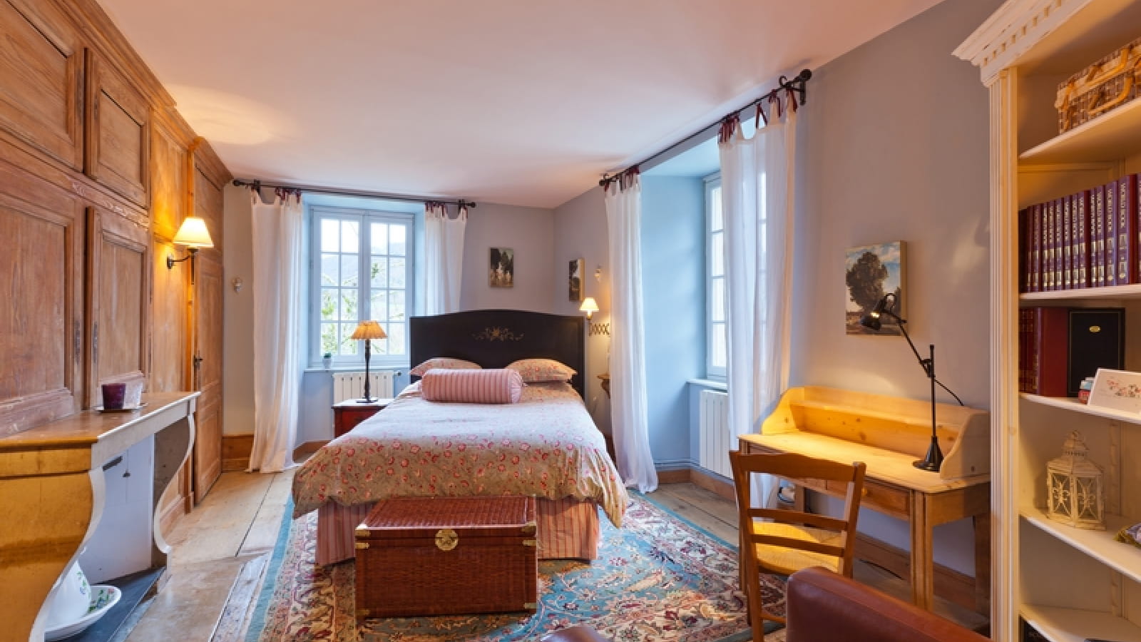 À l'Ombre du Château