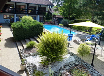 Hôtel La Vieille Ferme - ETUPES