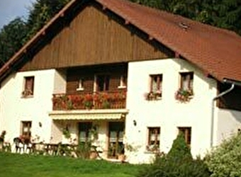 Gîte - Les Gentianes - ARC-SOUS-CICON