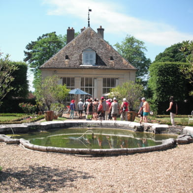 Jardin à la française du château de Jallerange