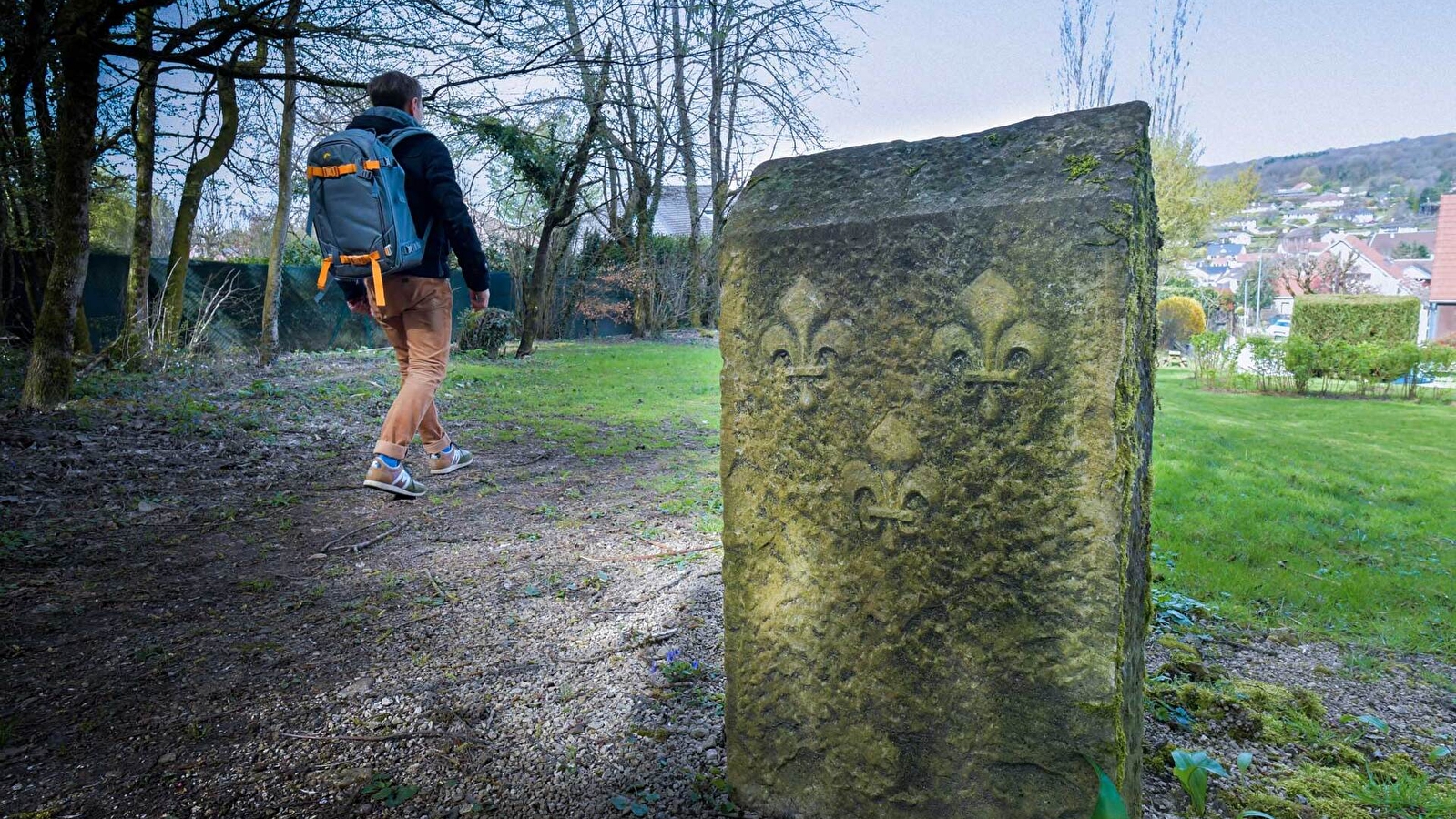 Les bornes royales de Devecey