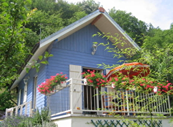 Le Chalet Bleu - BAUME-LES-DAMES