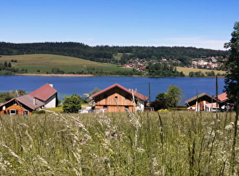 Le Chalet du Lac - MONTPERREUX