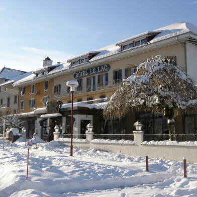 Aire de stationnement - Hôtel le Lac