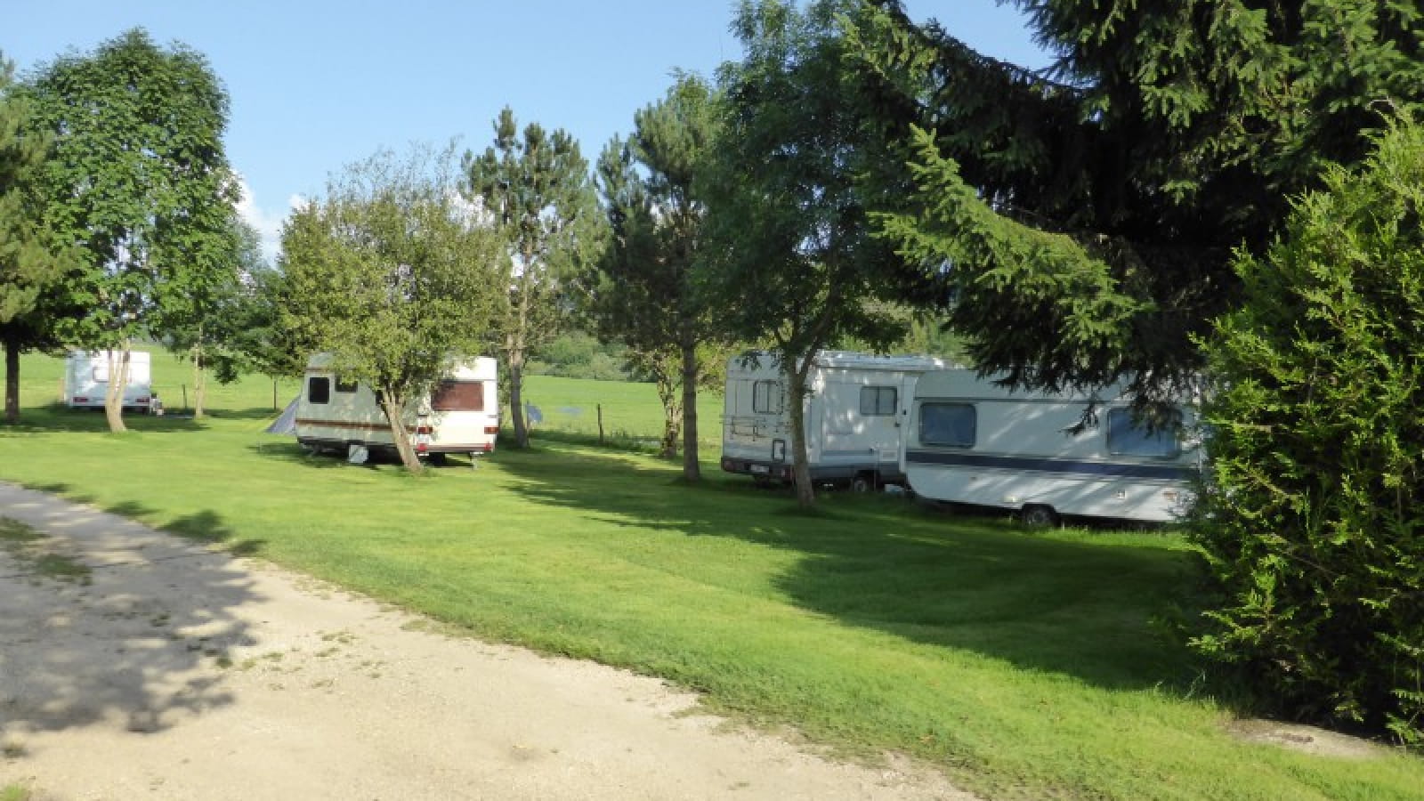 Aire de camping-cars - Arc-sous-Cicon