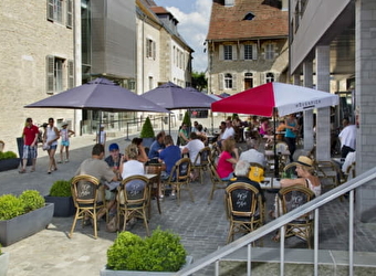Le Café des Arts - ORNANS